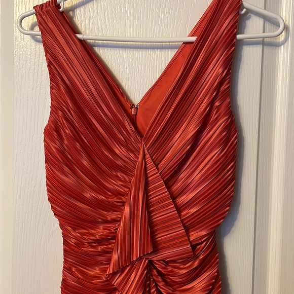 Gorgeous Suzi Chin dress - Picture 2 of 6